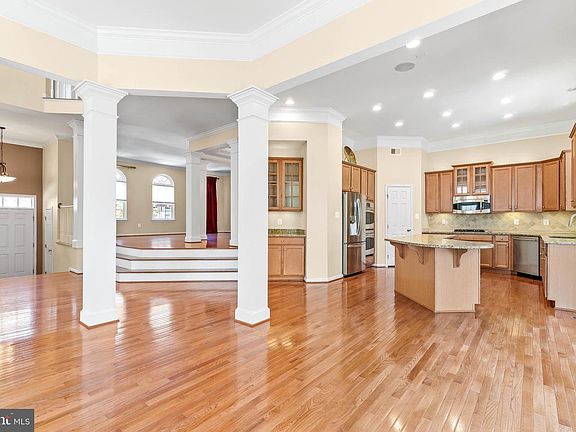 5th image of 4437 Davis Fairfax Ln