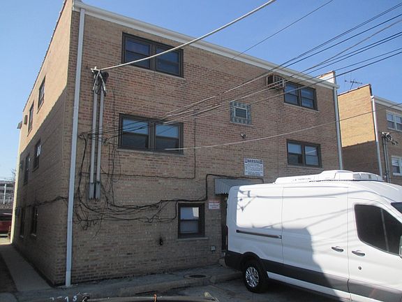 3rd image of 5747 S Kenton Ave APT 2S