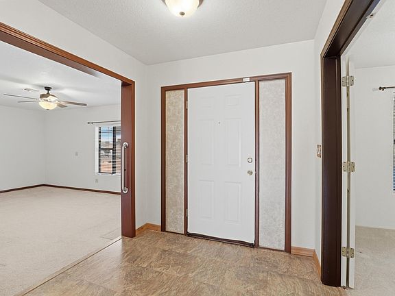4th image of 705 W Sherwood Dr