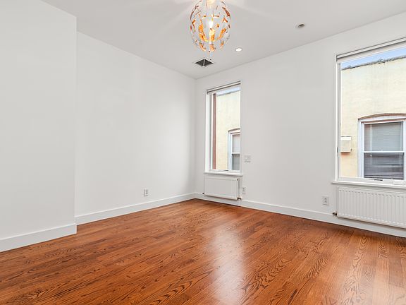 5th image of 6954 74th St Floor 2