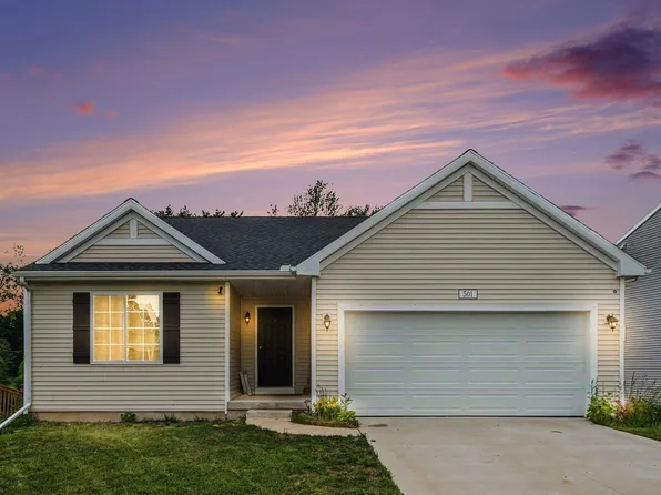 501 Pioneer Trl, Cedar Springs, MI 49319
