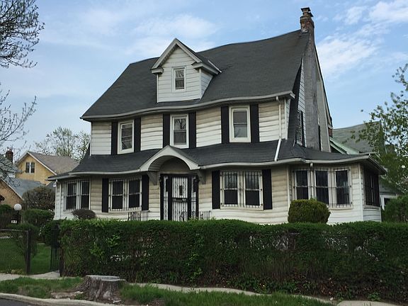3rd image of 186-22 Ovid Place