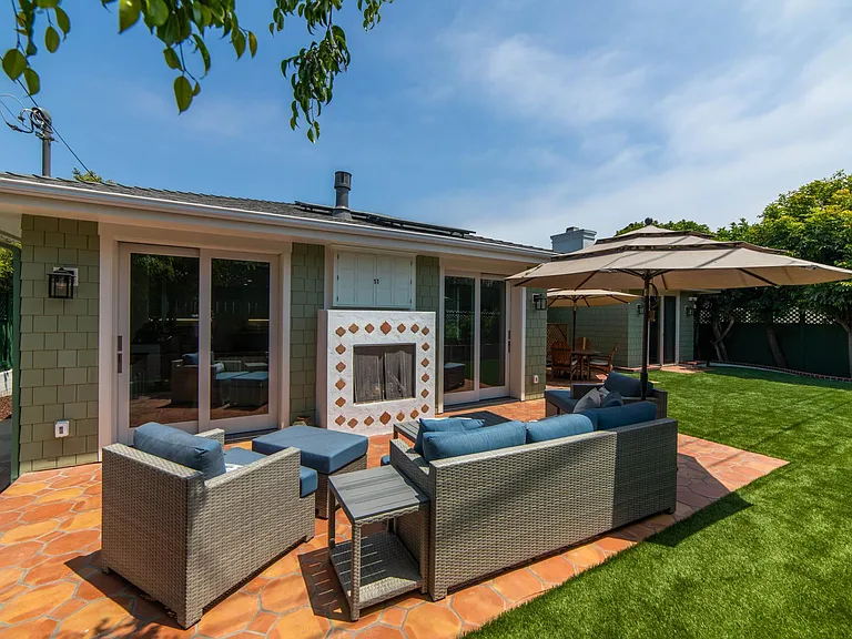 750 Coronado Ave — Photo 18