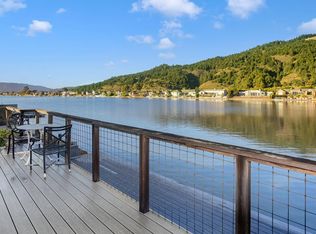 117 Seadrift Rd, Stinson Beach, CA 94970