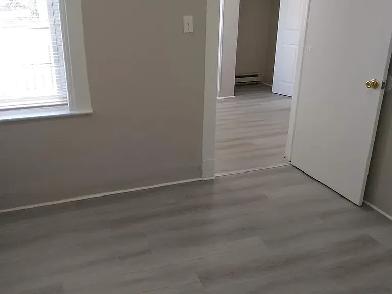 17 Davis St #2R — Photo 6