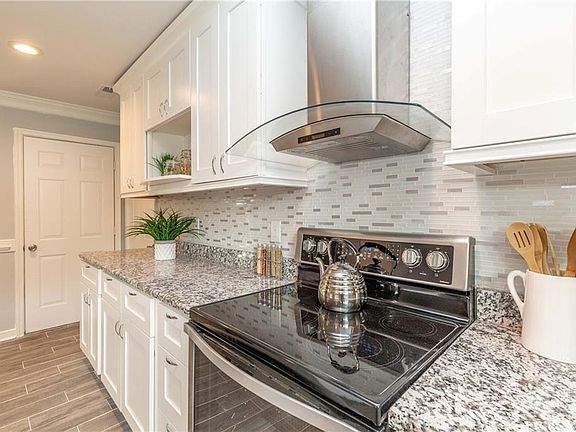 5th image of 2604 Norwood Ct