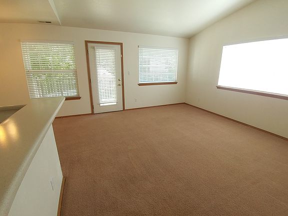 3rd image of 5445-5497 N Pierce Park Ln #85-202