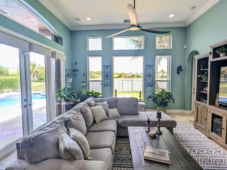 10640 Oak Meadow Ln — Photo 34