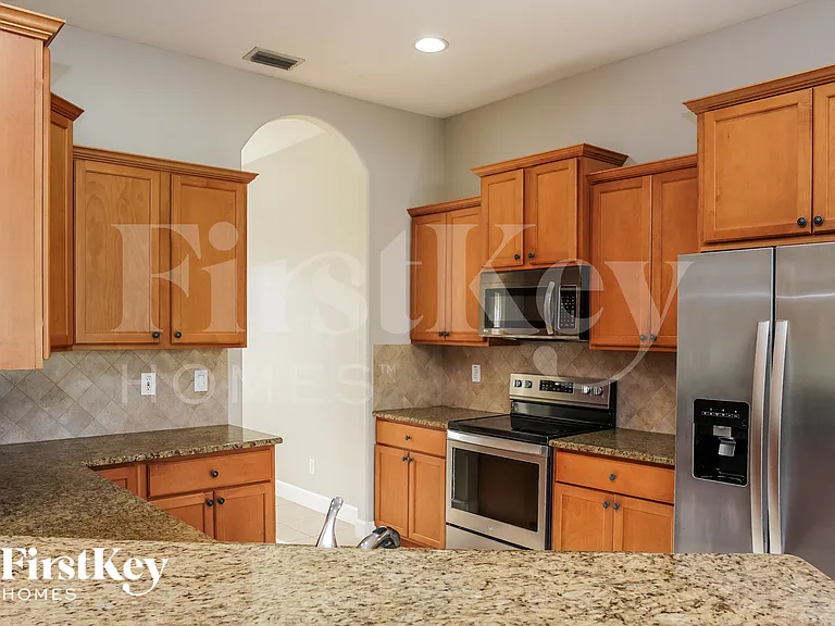 2655 Palomar Ave SE — Photo 7