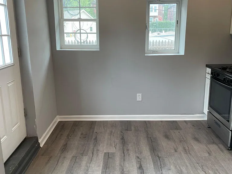 4751 Upland St — Photo 11
