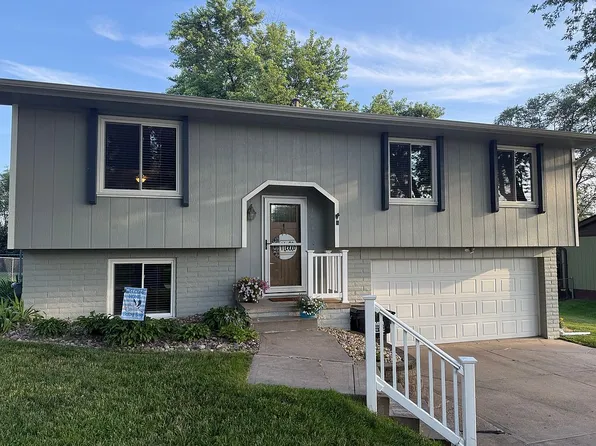 13603 Slayton St, Omaha, NE 68138