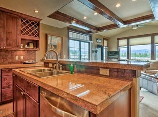 29 Cozens Pointe Cir APT A-202, Fraser, CO 80442