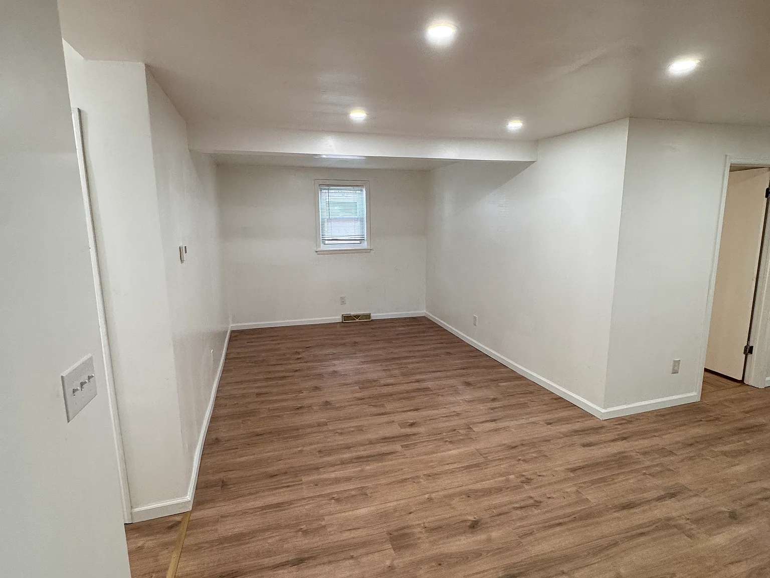 3 bed, 1600 sqft, $1,500 — Photo 4