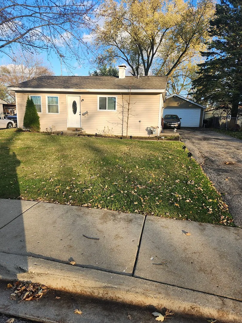 67 Hickory Dr photo 1