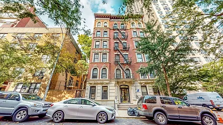 Rented by Brighton Management