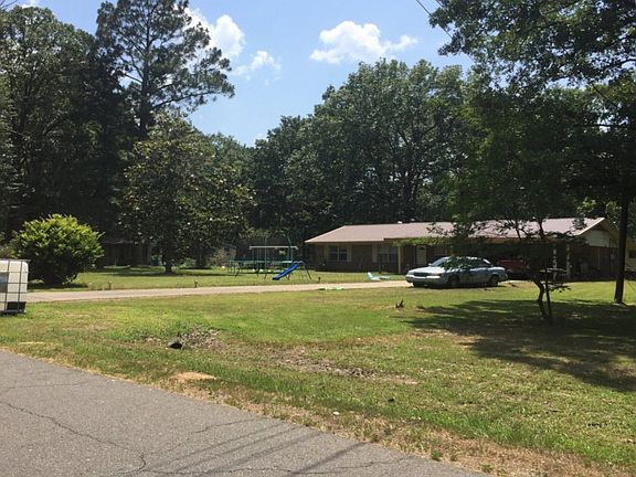 3rd image of 9187 Redwood Dr