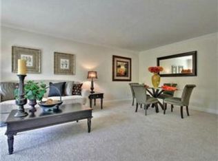 2335 Sharon Rd, Menlo Park, CA 94025