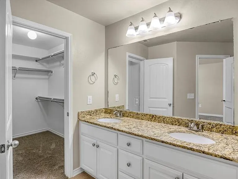 4011 Stonebridge Dr — Photo 15