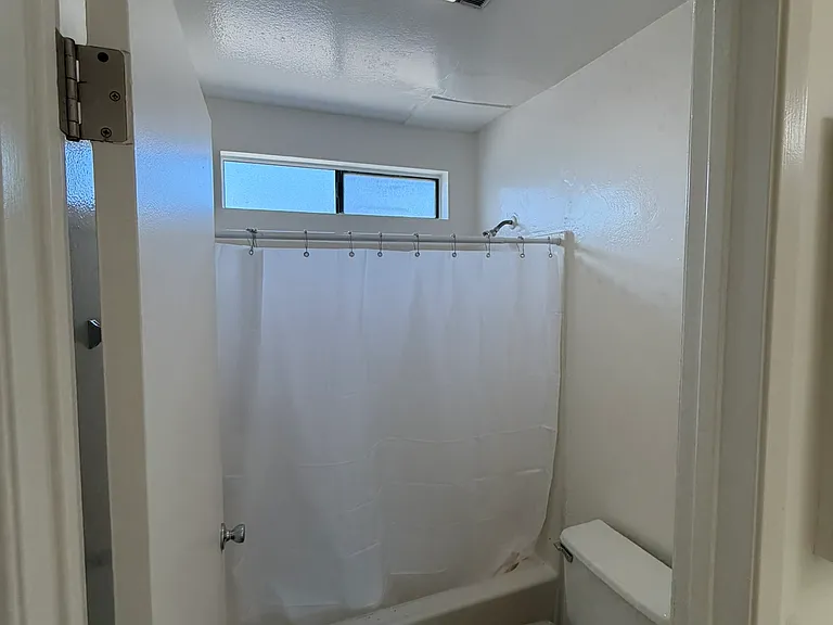 828 N Neptune Ave #4 — Photo 14