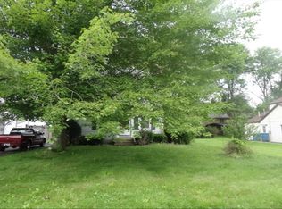 33 W 8th St, Newton Falls, OH 44444