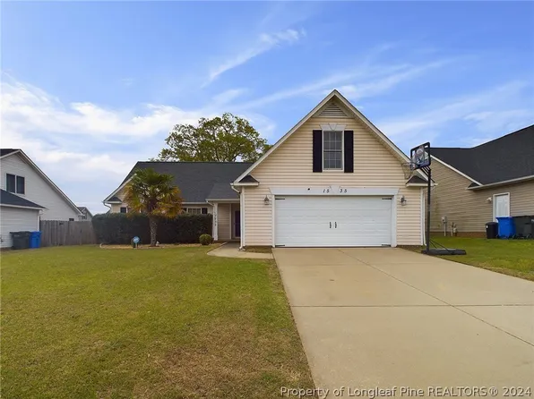 1535 Pinebrook Dr, Fayetteville, NC 28314