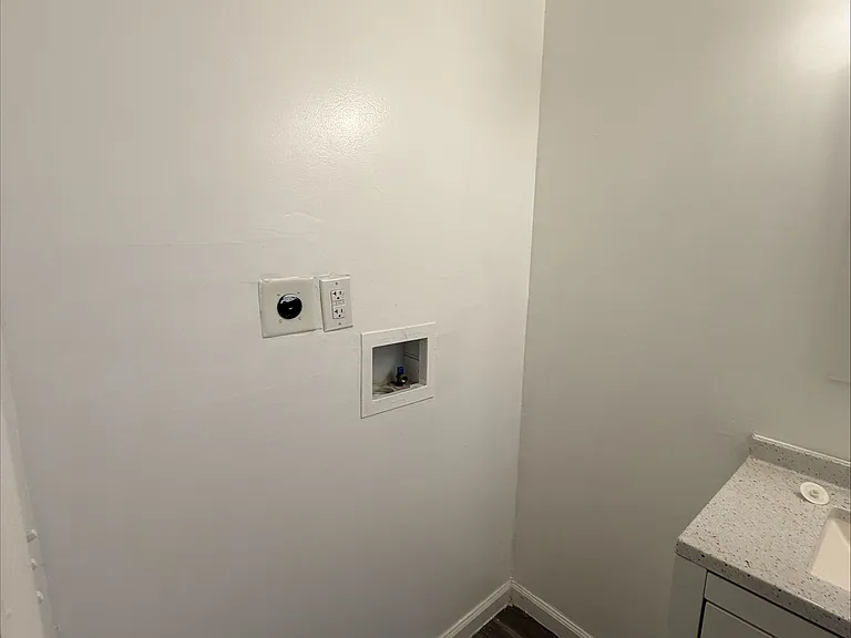 308 Kenbrook Dr — Photo 9