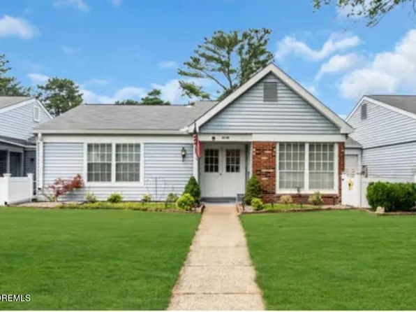 523 Huntington Drive #B, Manchester, NJ 08759