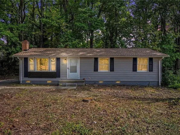 1301 Clegg St, Greensboro, NC 27407