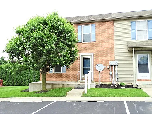 90 Battens Cir Photo 1