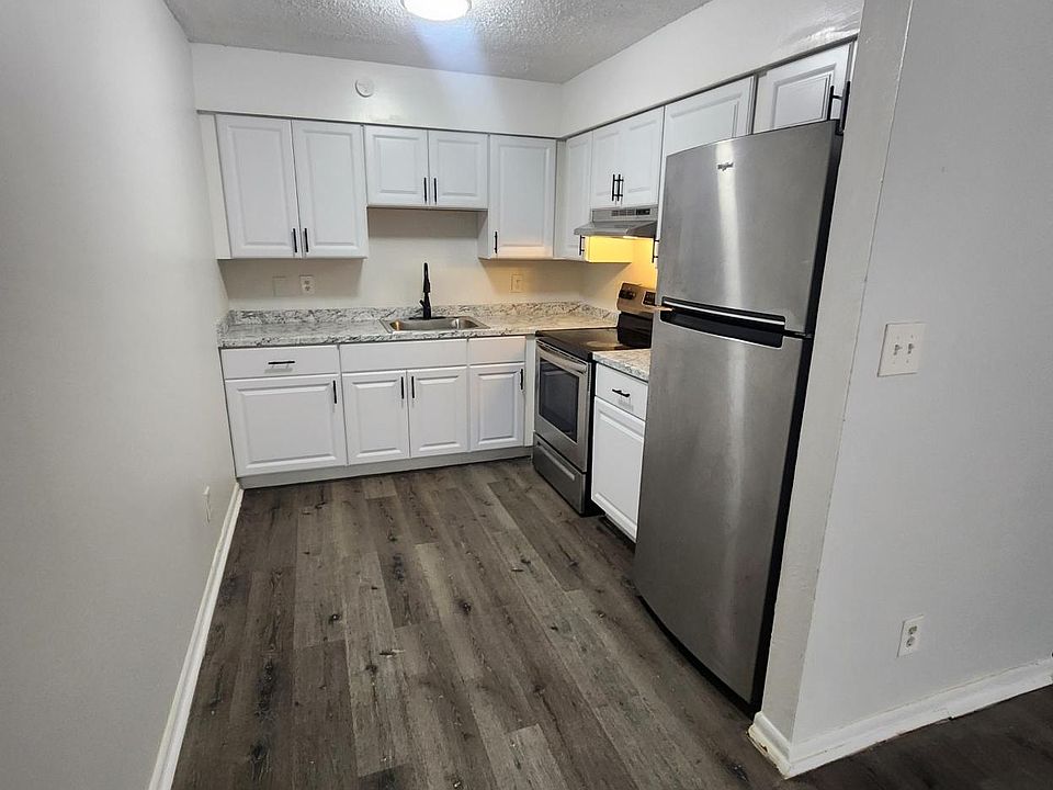 1st image of 13714 N 20th St APT B
