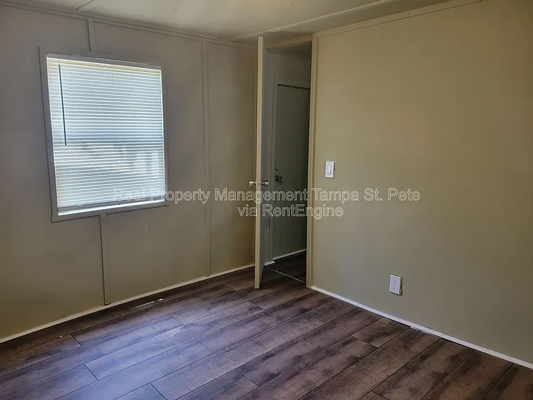 710 S 50th St #8 — Photo 15
