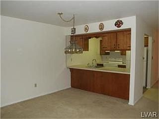 5th image of 204 Briarwood Dr