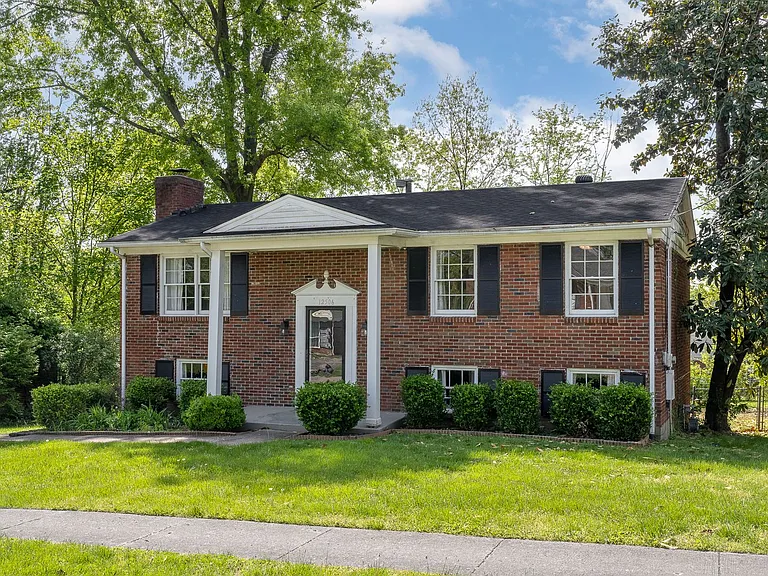 12506 Live Oak Dr — Photo 2