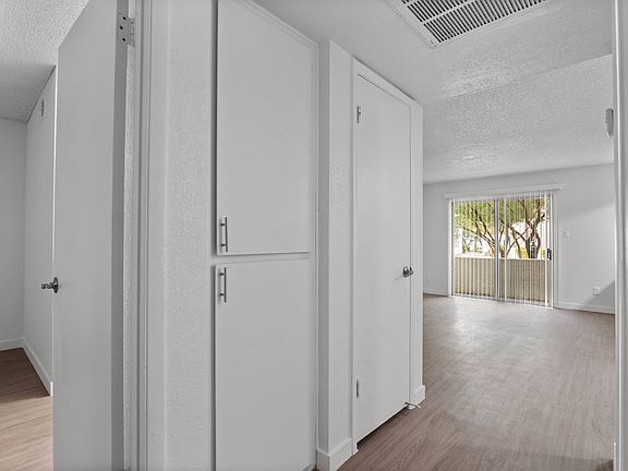 5th image of 6131 N 27th Ave #2-2009
