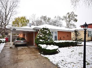 9306 Kilbourn Ave, Skokie, IL 60076