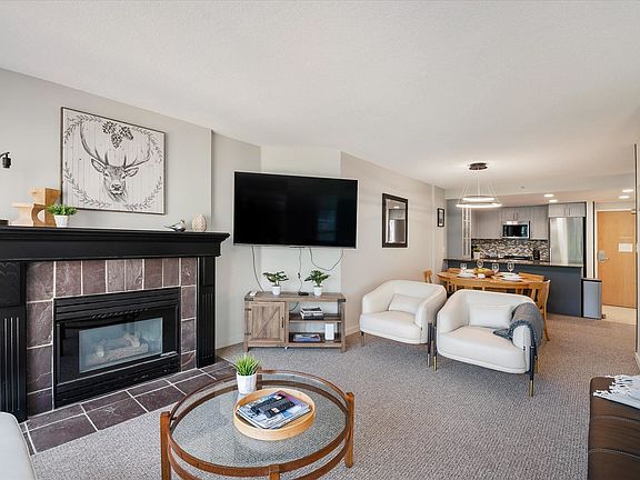 4th image of 4910 Spearhead Pl #415
