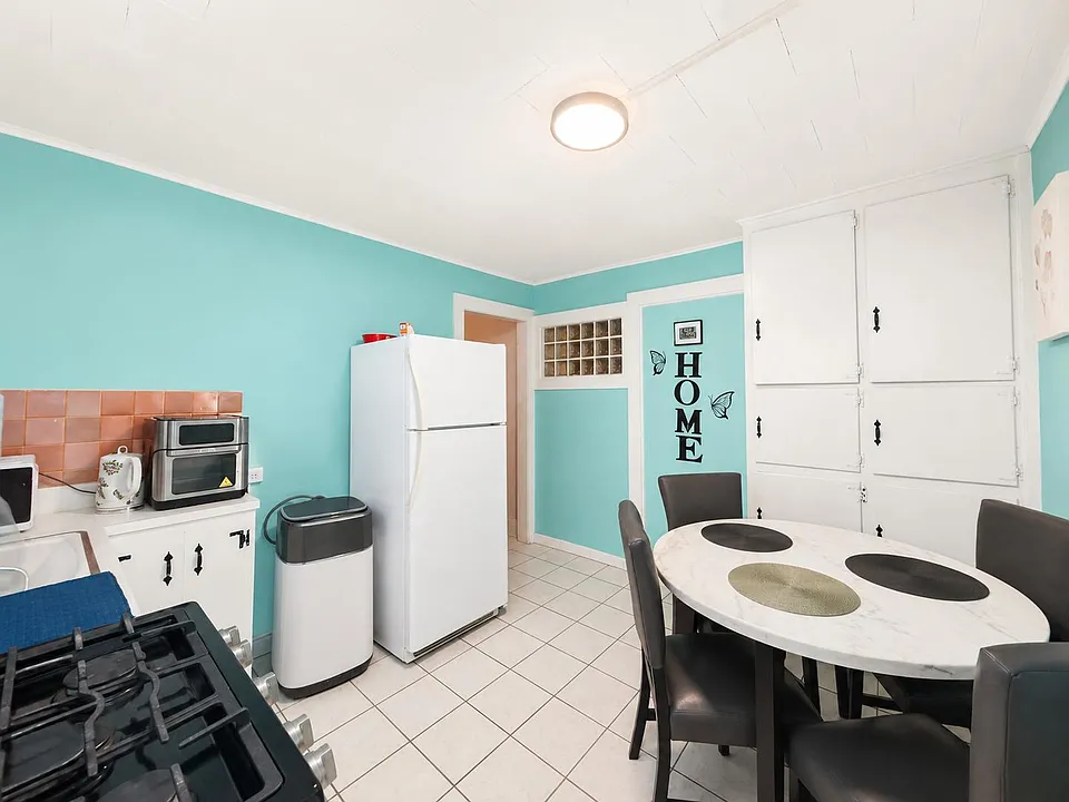 522 Saddle River Rd #1