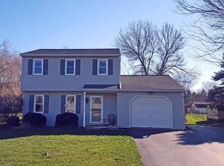 3 Justin Cir, Ephrata, PA 17522