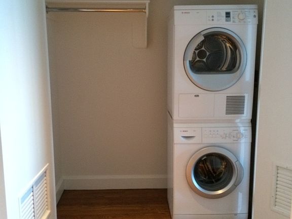 5th image of 236 Livingston St APT 12G
