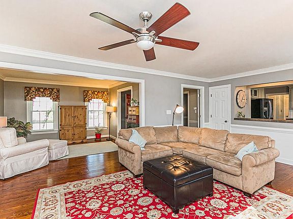 5th image of 8329 Summer Walk Pkwy