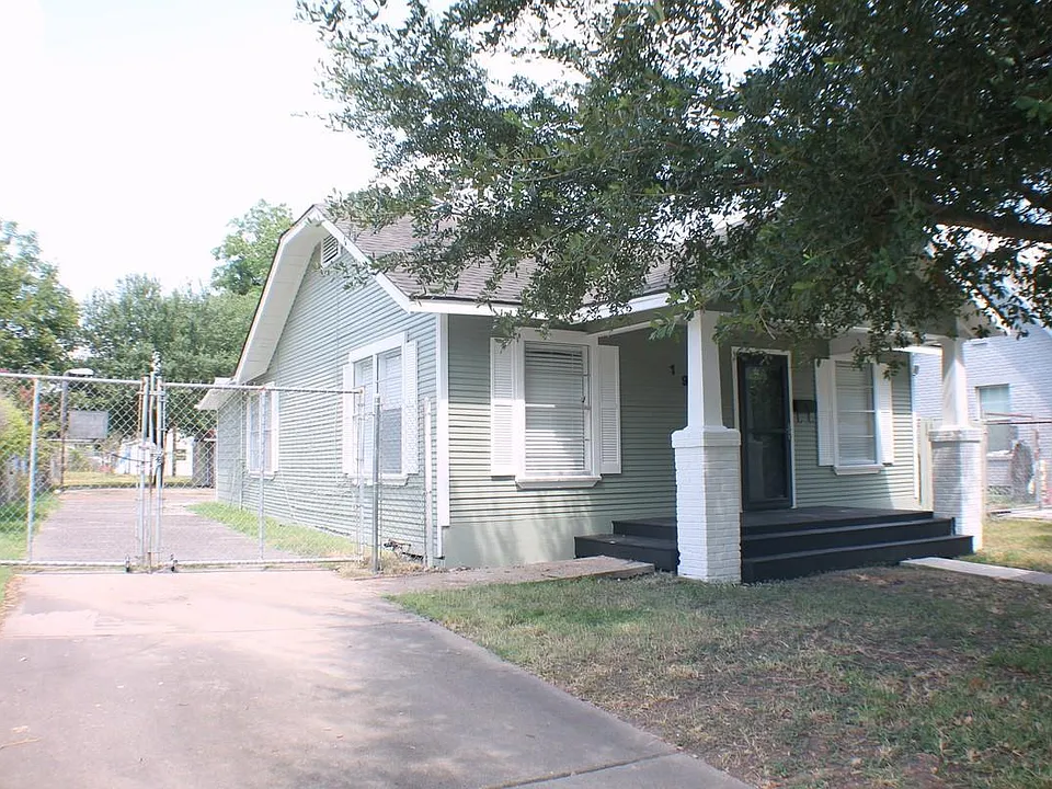 1910 Alta Vista St