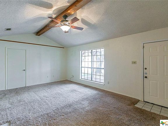 5th image of 210 Blanket Dr