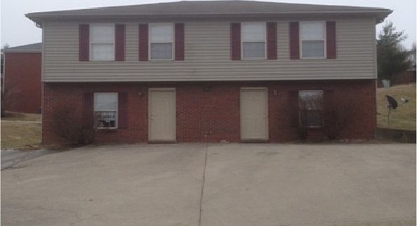 1st image of 2006 Edgewood Dr #2