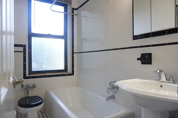 Sold by Benchmark Real Estate Sales LLC | media 27