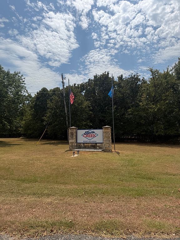 9045 Clear Lake Dr - Property Image