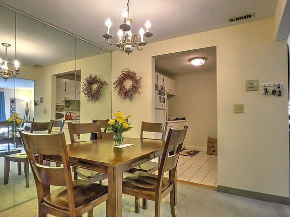 5th image of 9 Kingswood Dr #14