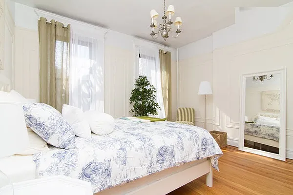 Rented by ER (DO NOT USE) | media 2