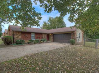 1287 E 139th Pl, Glenpool, OK 74033