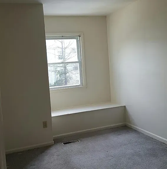 1862 Abbey Ln — Photo 10