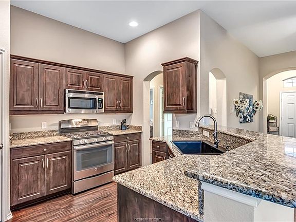 3rd image of 5289 Sagewood Ct